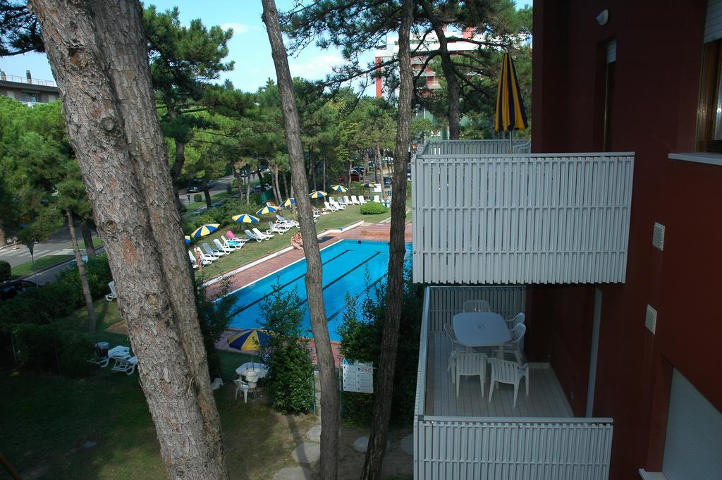 Appartamenti Vacanza Albatros Lignano Sabbiadoro Exterior foto
